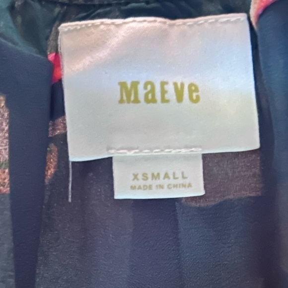 ANTHROPOLOGIE (Maeve) Tallie Green Floral Open-Shoulder Silk Top- Size X-small - Picture 8 of 11